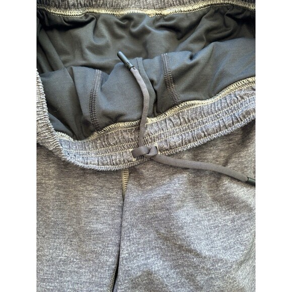 LULULEMON Pace Breaker Shorts Men's Size Medium Charcoal Gray Lined 9" Athletic - Picture 6 of 10